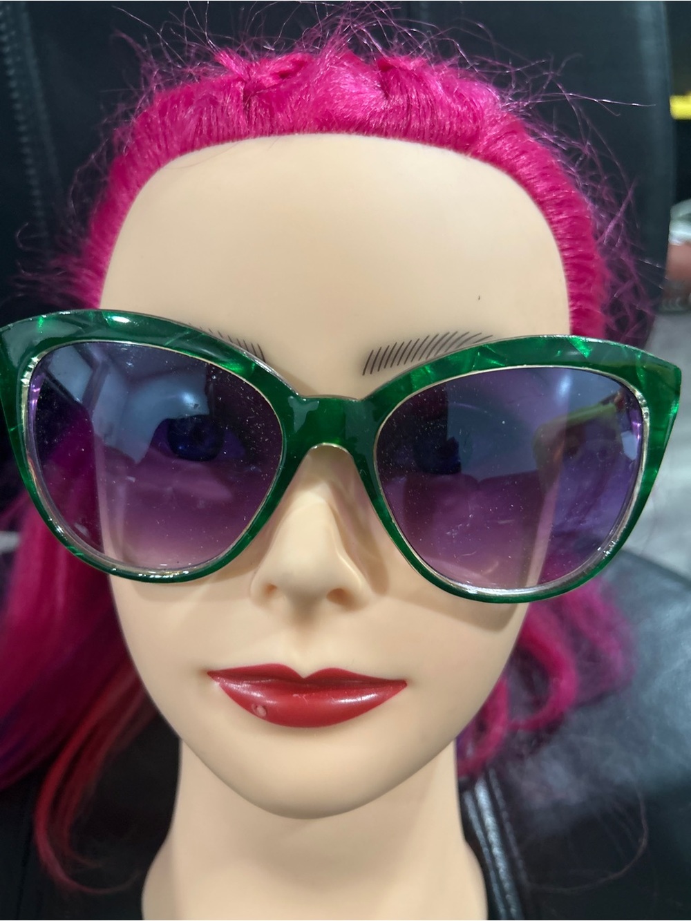 HP Green Cat-Eye Sunglasses with Purple Gradient Lenses